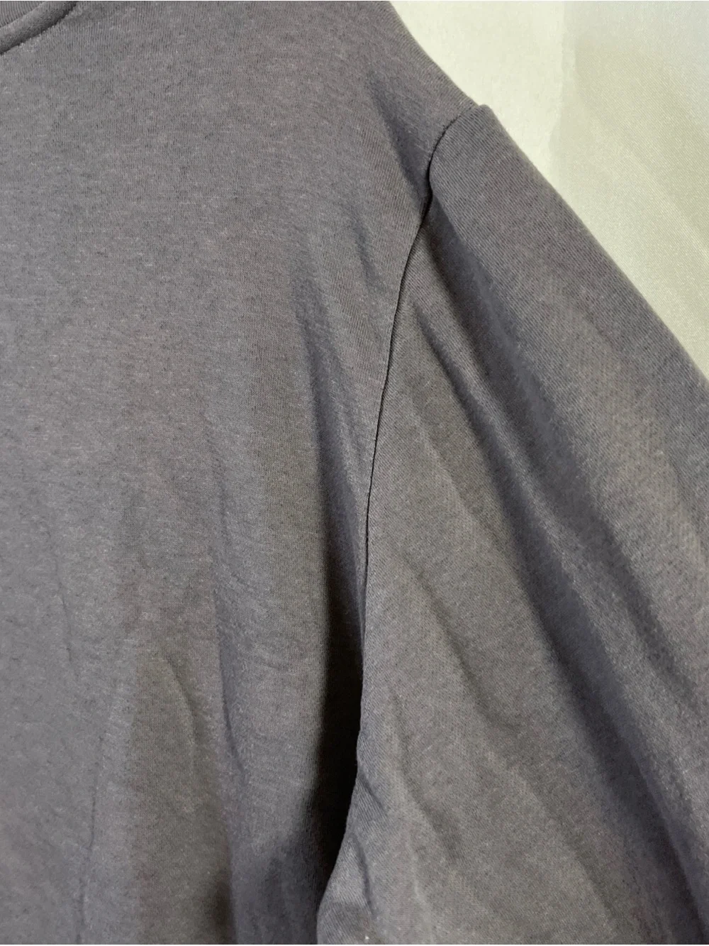 BLUEY Vampire Halloween Sweatshirt Men's Size XXL Crewneck Charcoal Gray
